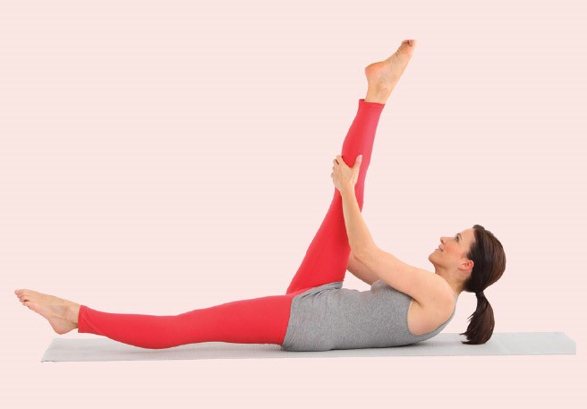 Venen stärken mit Single Leg Stretch Venen stärken mit Single Leg Stretch